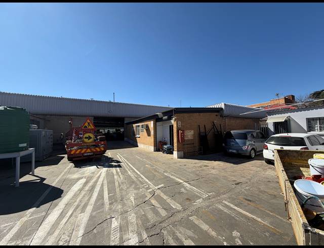 2,477M² INDUSTRIAL YARD FOR SALE IN BRAKPAN CENTRAL